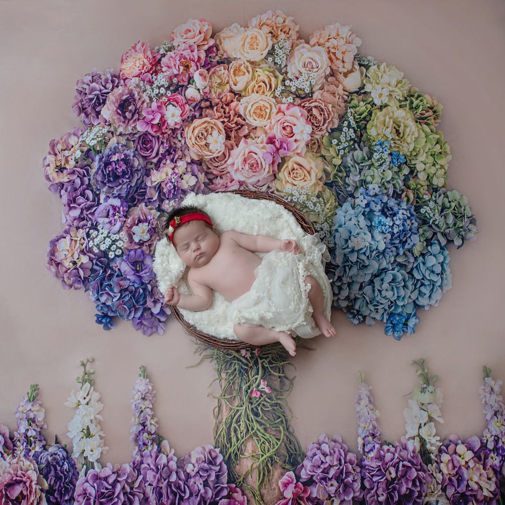 photographe bébé montpellier fond arc en ciel